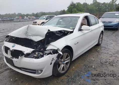 2013 BMW 528 Xi z USA, uszkodzony, nr VIN WBAXH5C54DD110492